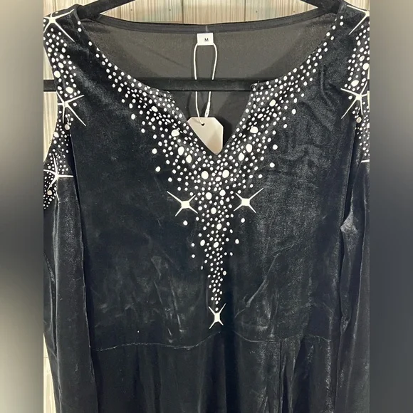 Made with Love Cold Shoulder Dress - Picture 7 of 9